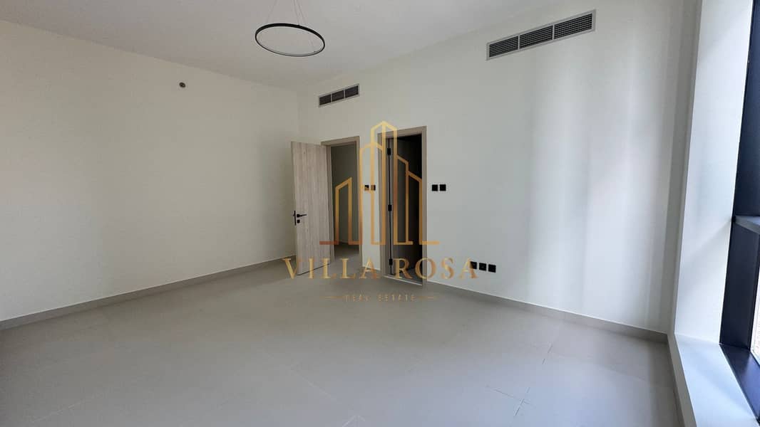 NEWEST TOWER IN SHARJAH | SEA VIEW | SPACIOUS | FOR RENT 3 BHK - Image 14