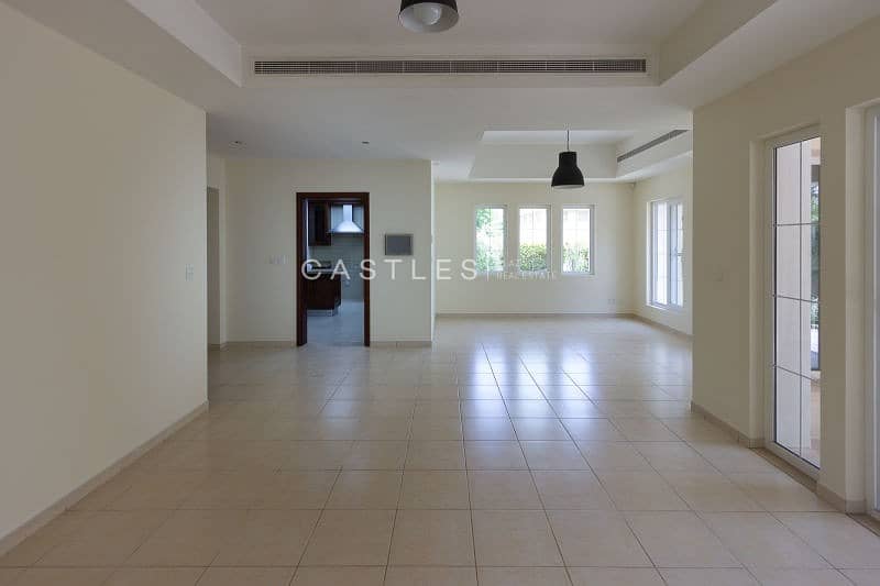 Sapcious 4 bed+maids  Type B in Alvorada