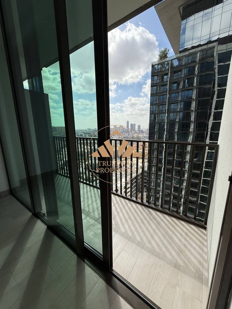 4 balcony (6). jpg