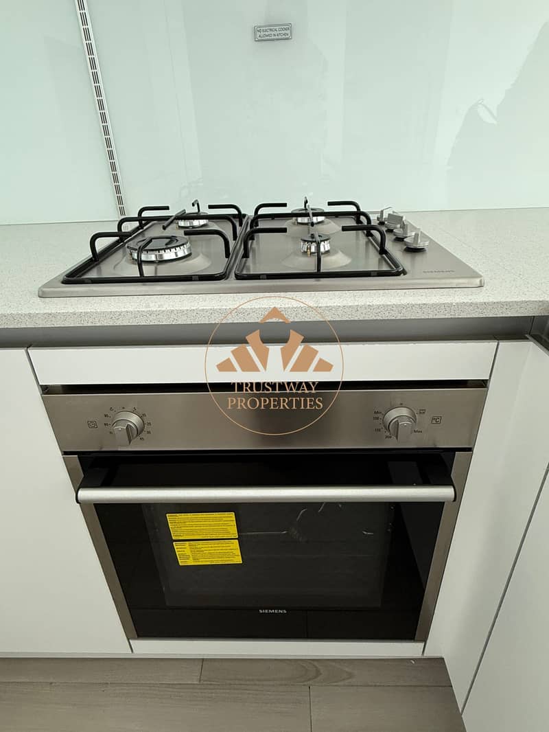 7 kitchen (2). jpg