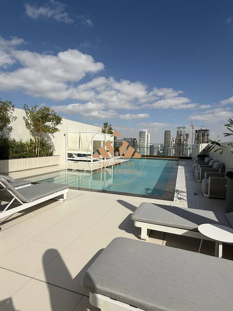 23 s. pool (1). jpg