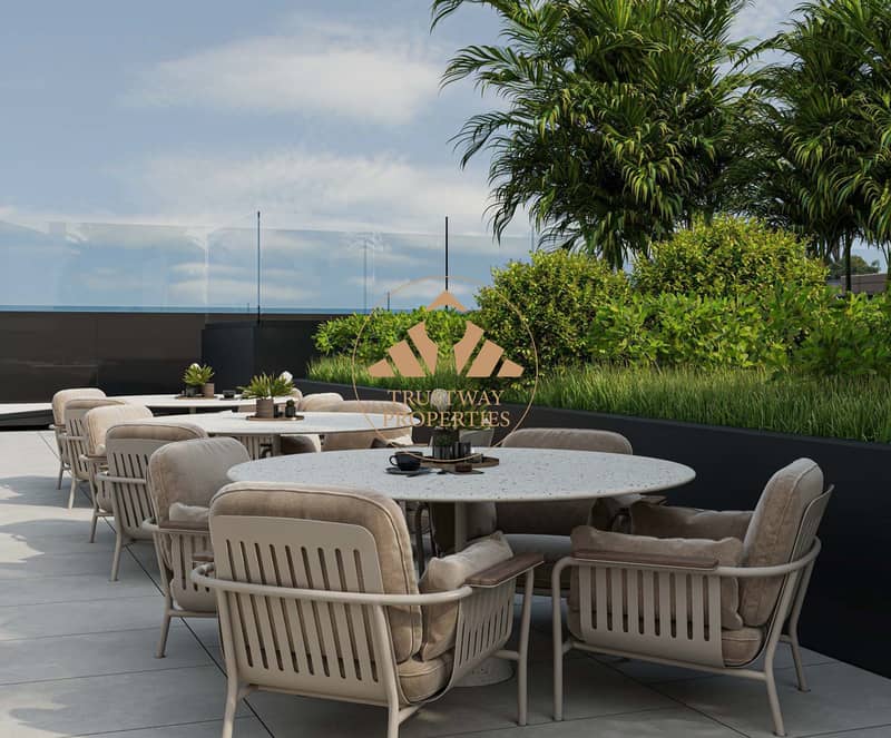 22 sitting area 1. jpg