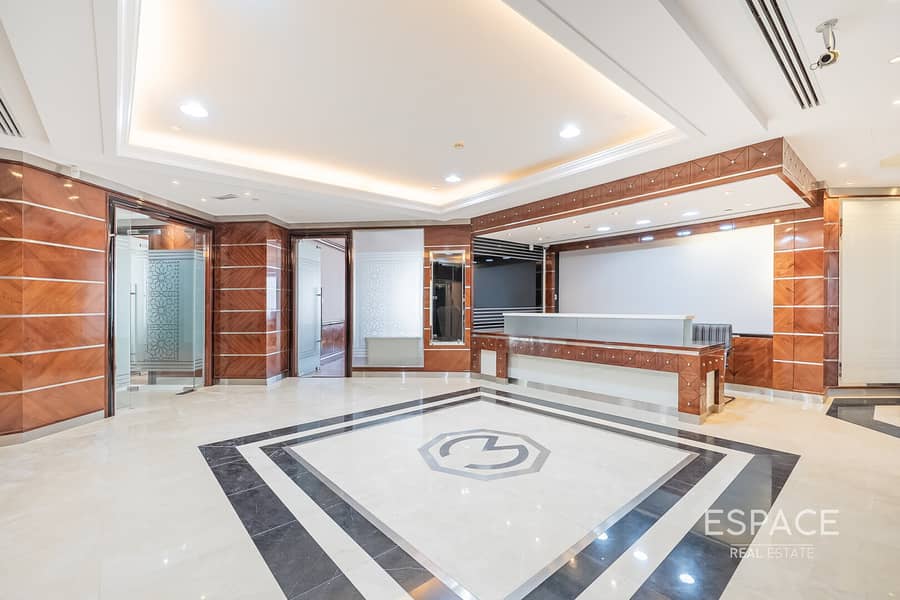 Entire Floor | High Floor | 13 Parking Spaces Entire Floor | High Floor | 13 Parking Spaces