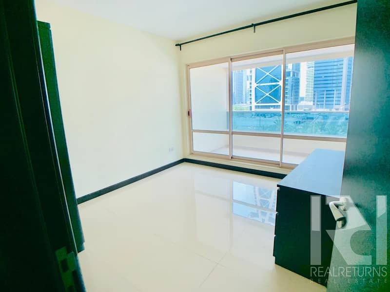 High Floor 1 bed + Balcony