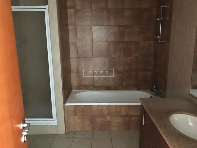 HIGH FLOOR | IN | TENANTED