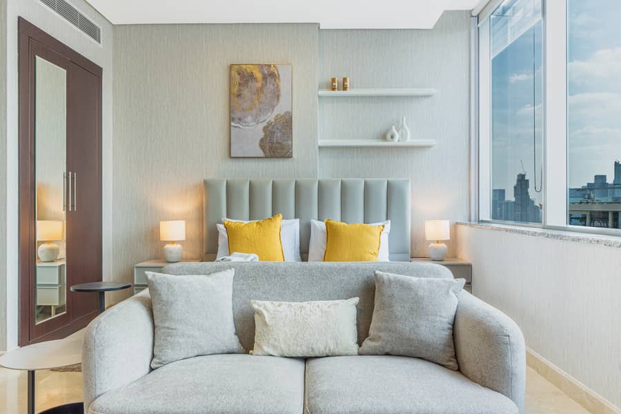 4 Sofa 1. jpg