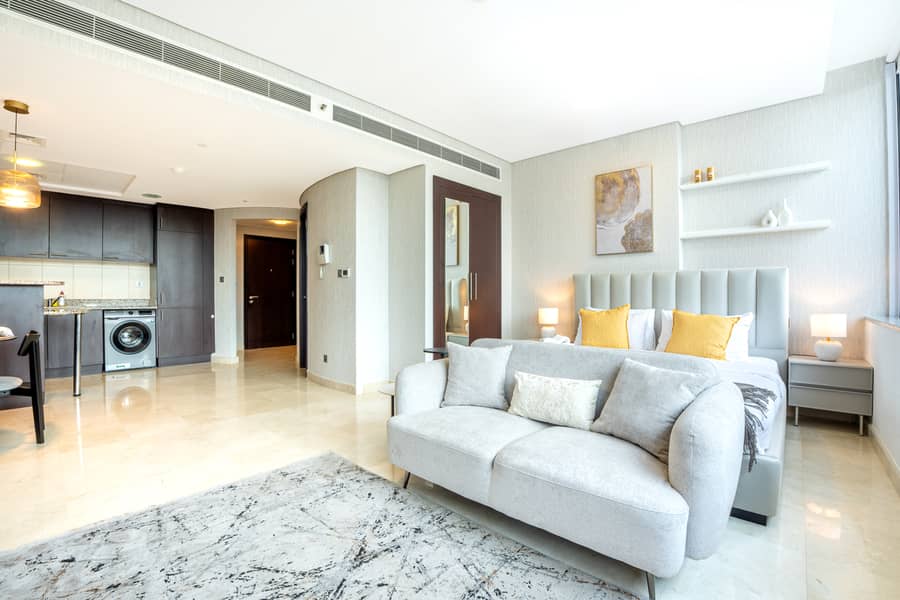 6 Bed 1. jpg