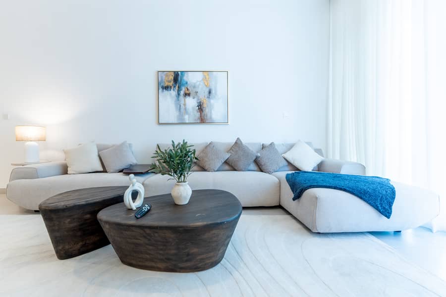 5 Sofa 1. jpg