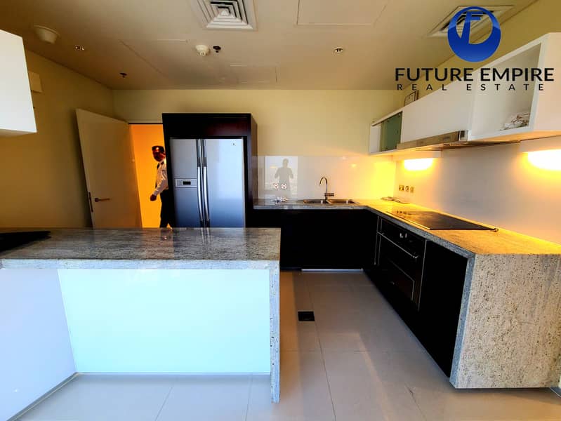 Curated visual reference: Picture Idea: Penthouse With Appliances Private Lift Private Garbage
