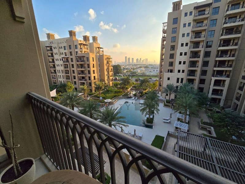 Elegant 2BR with Pool & Community View Elegant 2BR with Pool & Community View