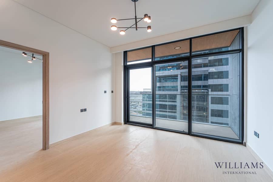 BRAND NEW | MARINA VIEWS | INFINITY POOL - Image 8