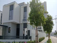 Luxury 4 BR House | Premium Location | Vacant