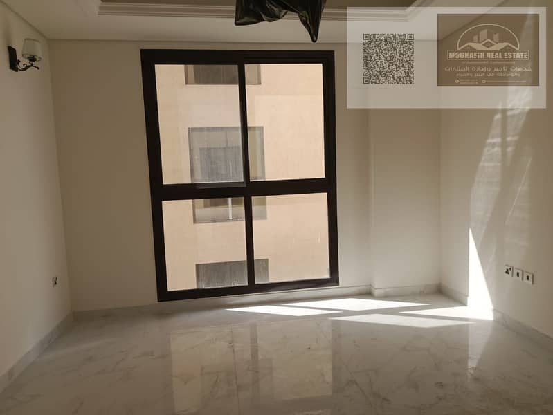 Photo inspiration: Gallery Detail: Luxury 3 Bedroom Apartment With Living Room First Occupant Super
