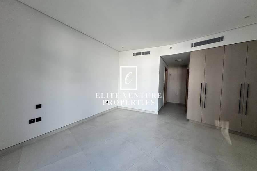 SPACIOUS 1-BHK | ELEGANT | PRIME LOCATION - Image 3