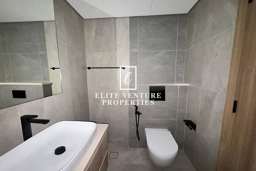 SPACIOUS 1-BHK | ELEGANT | PRIME LOCATION - Image 6