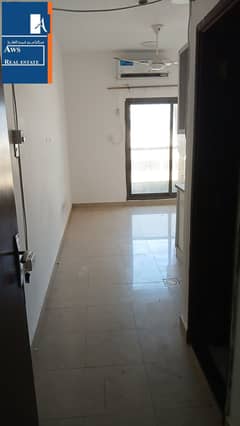 شقة في بناية عبد الواحد بن شبيب،المطينة،ديرة 37000 درهم - 14193036