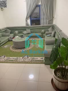 للبيع – شقة 3 غرف وصالة بإطلالة بحرية | أبراج الخور – الطابق الثاني