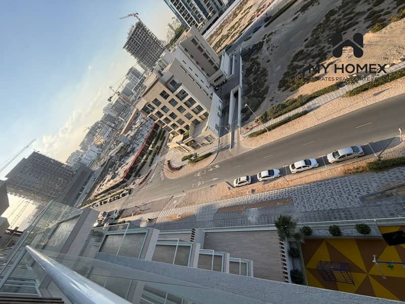 EXECLUSIVE | MOTIVATED SELLER | SPACIOUS LAYOUT - Image 21