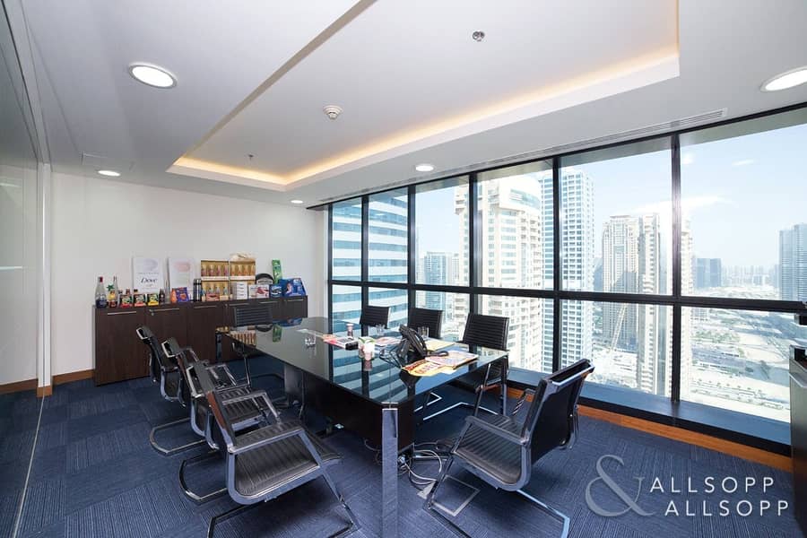 High Floor Office | Partitions | 4 Parking