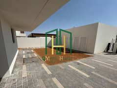 Personal Used | Upgraded Landscape |Luxurious Unit