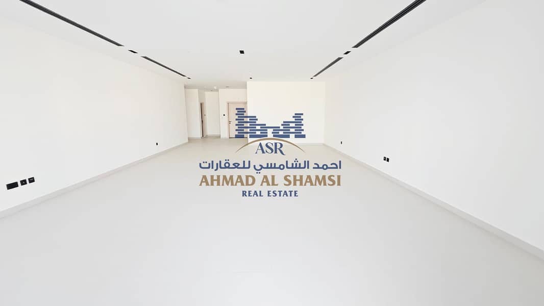 Modern Design || Brand New || 3BHK + Maid || All Master || Fully Sea View || Huge Terrace || Gym, Pool, Play Area || 2 Parking || Available On Very Prime location - Image 7