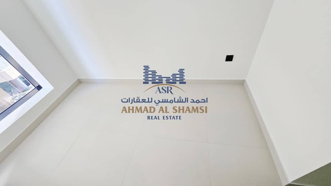 Modern Design || Brand New || 3BHK + Maid || All Master || Fully Sea View || Huge Terrace || Gym, Pool, Play Area || 2 Parking || Available On Very Prime location - Image 10