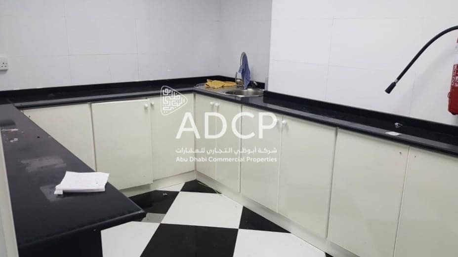 7 4 Payments: Office Space in Al Dana Tower