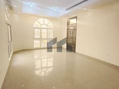 فيلا داخل مجمع | 5 غرف ماستر | غرفة خادمة