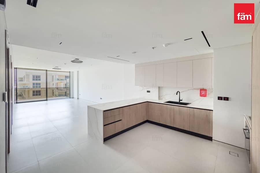 Stunning open view|Ready apartment |spacious size - Image 3