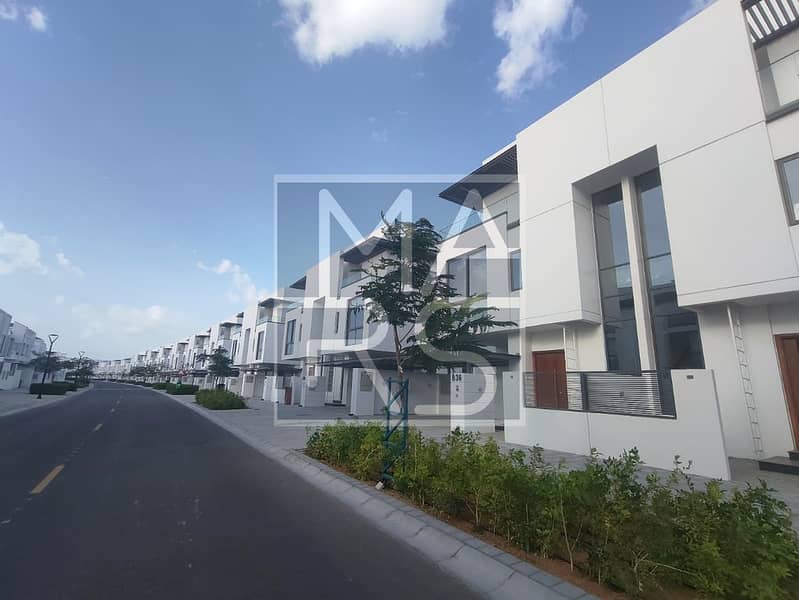 Elegant 4-Bedroom Villa for Rent | Ajmal Makan Sharjah Waterfront City - Image 2