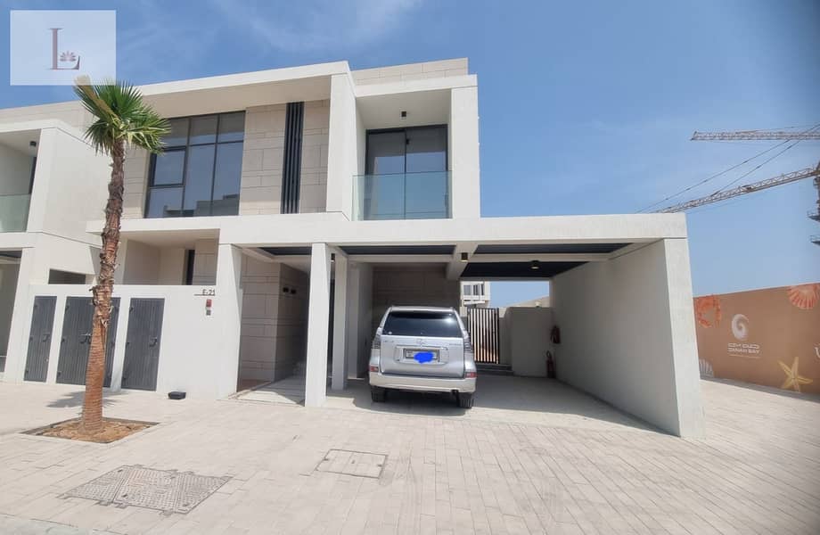 Ultra-Luxury Beachfront 4BHK Duplex | Private Beach Opp Wynn Casino - Image 10