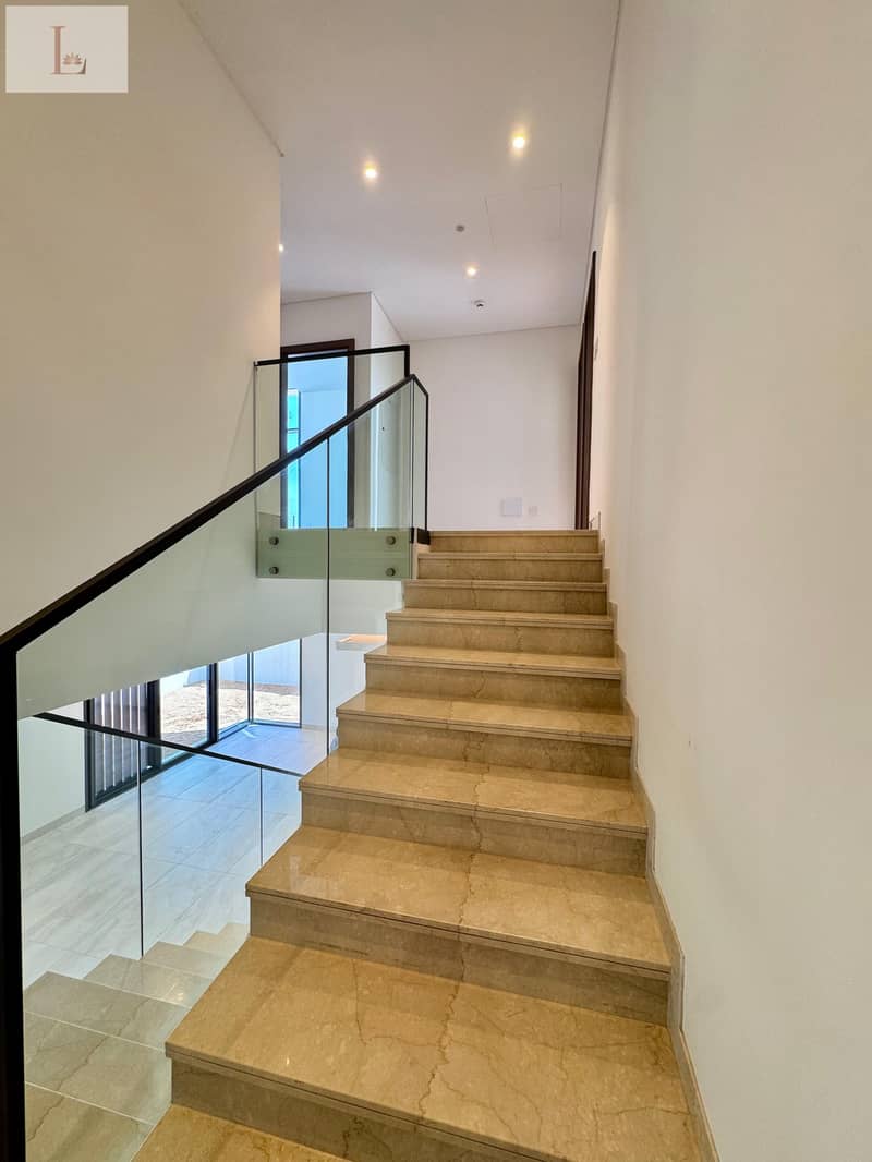 Ultra-Luxury Beachfront 4BHK Duplex | Private Beach Opp Wynn Casino - Image 15