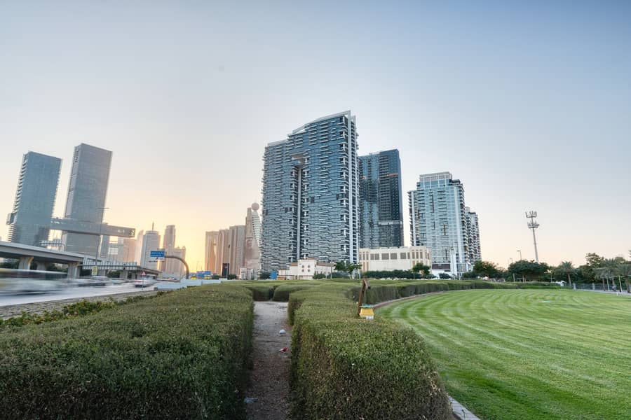 18 A7404301_hdr. jpg