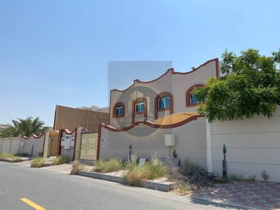 8 Schlafzimmer Villa zum zum Verkauf in Barashi, Sharjah - dcc82b18-fd2d-46b3-a75d-77e70f44cde3. jpg 8 Schlafzimmer Villa zum zum Verkauf in Barashi, Sharjah - dcc82b18-fd2d-46b3-a75d-77e70f44cde3. jpg