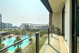 Spacious balcony | Bills included | Pool View