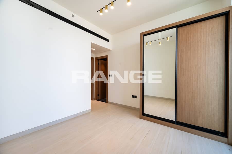 Well Maintained | High Floor | Community View Well Maintained | High Floor | Community View