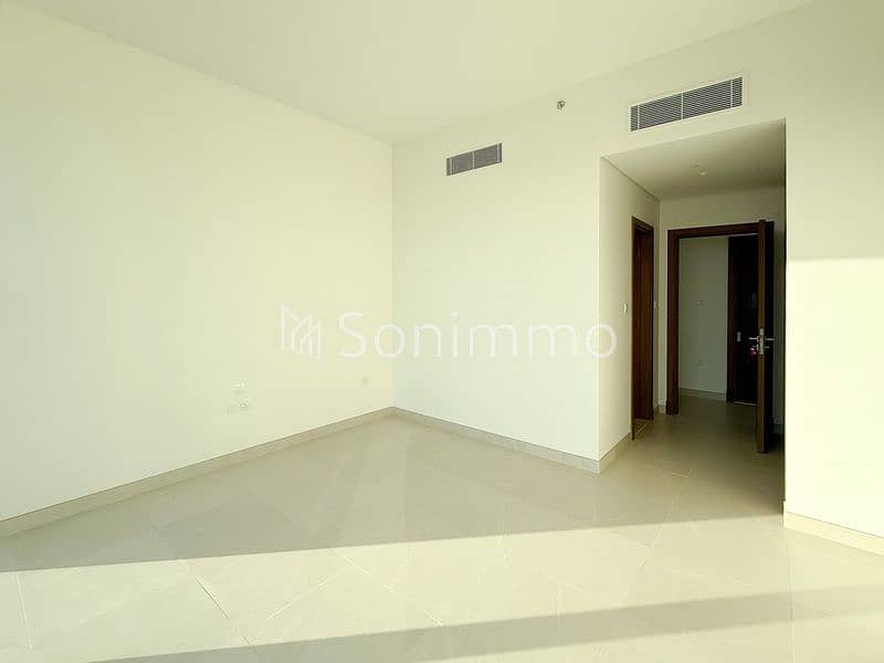 Premium Community | Spacious Layout | Unfurnished - Image 9