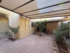 فیلا في مردف 5 غرف 165000 درهم - 14200767