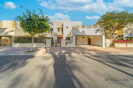 4 Bedroom Villa for Sale in The Meadows, Dubai - SELLER WILL NEGOTIATE | PARK FACING | LARGE LAYOUT