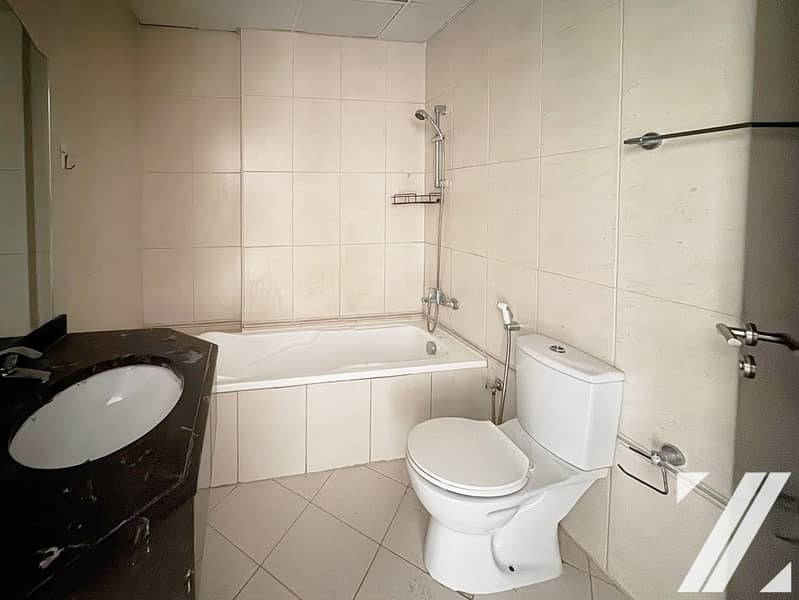 8 bfe6d4dc-07ec-462d-bb30-e0529695b30a. jpg
