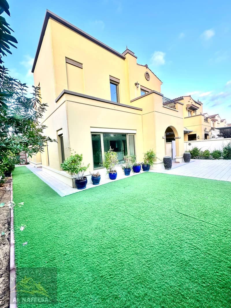 Mushrif Village – 3 BHK + Study/Maid’s Room Villa/Townhouse – Rent