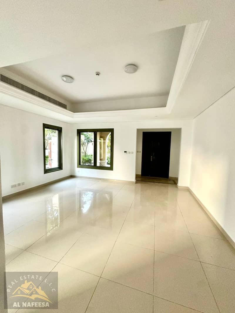 Mushrif Village – 3 BHK + Study/Maid’s Room Villa/Townhouse – Rent - Image 12