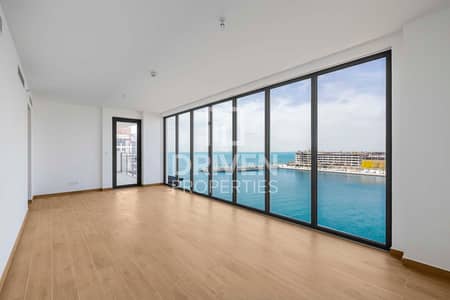 6 Bedroom Penthouse for Sale in Jumeirah, Dubai - Luxury Waterfront Living | Large-Layout Penthouse 6 Bedroom Penthouse for Sale in Jumeirah, Dubai - Luxury Waterfront Living | Large-Layout Penthouse