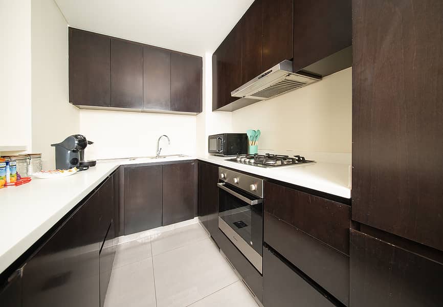11 APT1015MERANOTOWERBUSINESSBAY16. png