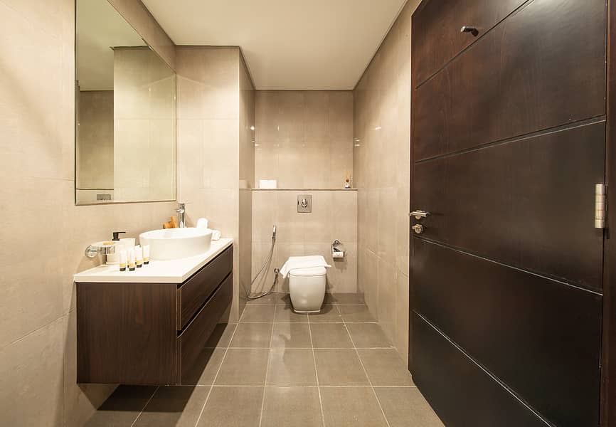 24 APT1015MERANOTOWERBUSINESSBAY22. png