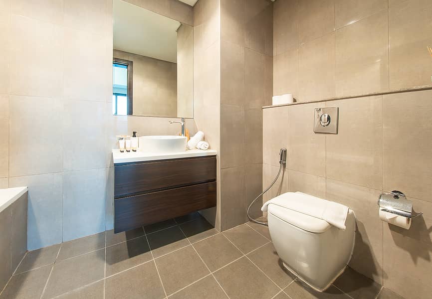 26 APT1015MERANOTOWERBUSINESSBAY24. png