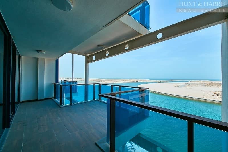 Spacious Living - Amazing Sea View - Duplex