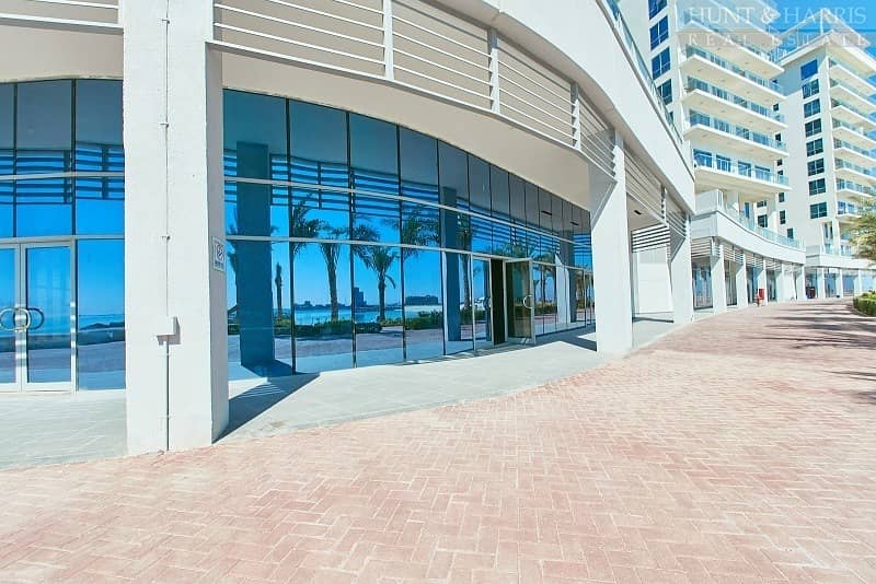 Beachfront Location for a Prime Retail Space