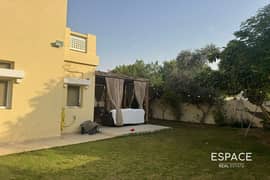 فیلا في زلال 1،زلال،البحيرات 4 غرف 365000 درهم - 14210553