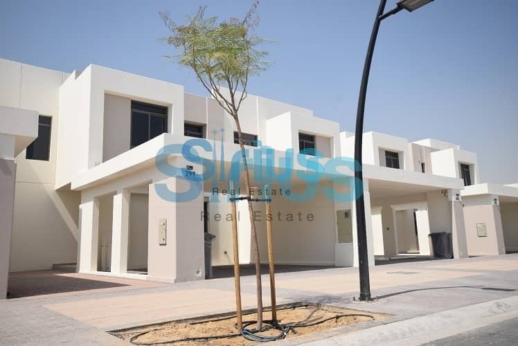 Luxury landscaped Villa immediate occupation